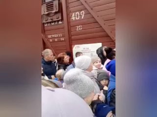 the russians staged a crush and a fight due to free porridge at the victory train