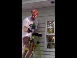 he was not mistaken - he flew into a mistake from the run | @videfunny